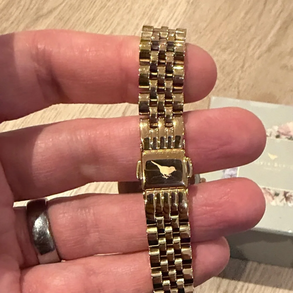 Olivia Burton Mother of Pearl and Gold Bracelet Watch 100% Stainless Steel - Picture 4 of 4